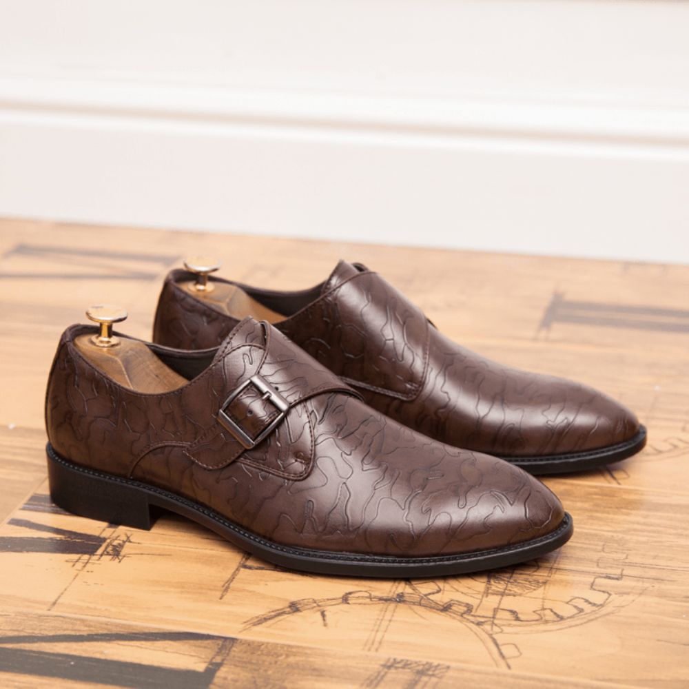 Herrenmode Britischen Stil Geprägte Metallschnalle Business Casual Formelle Schuhe