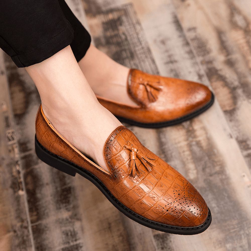 Männer Brogue Quaste Dekor Mikrofaser Leder Slip-On Party Formelle Schuhe