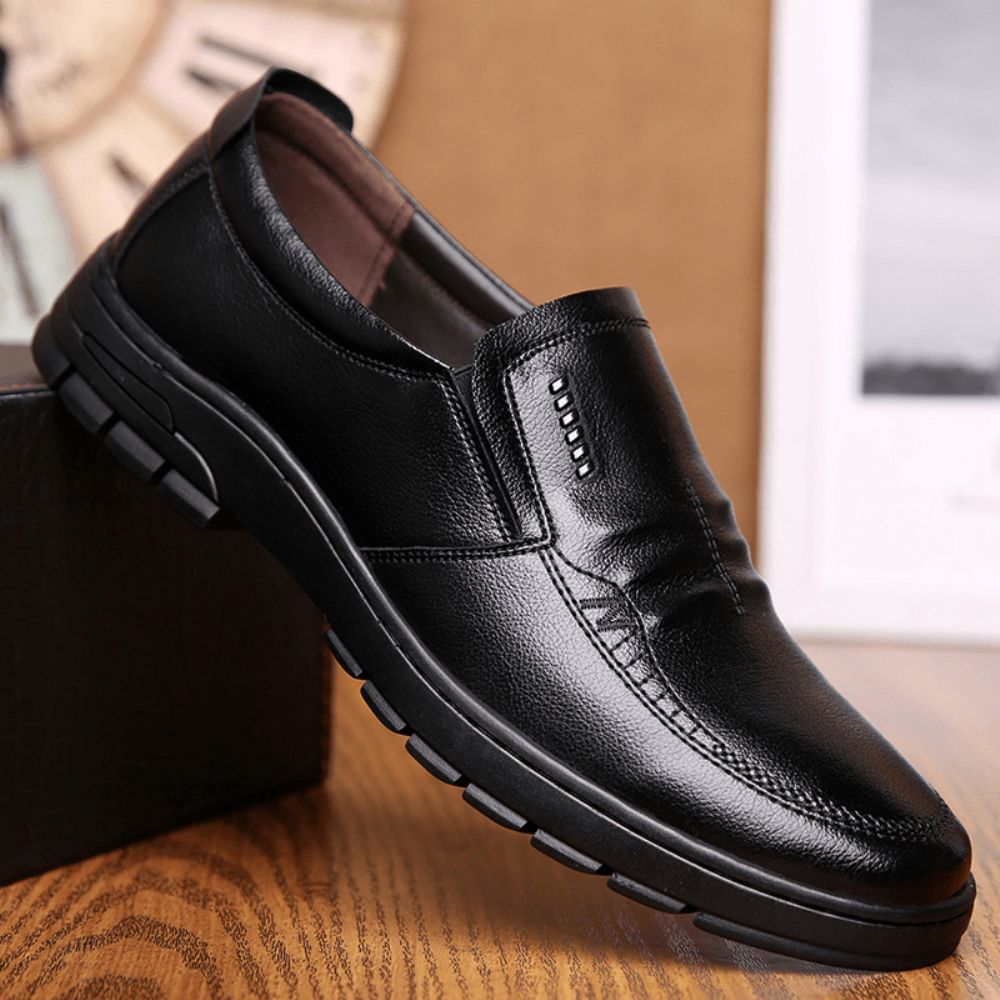 Männer Rindsleder Weicher Boden Slip-On Warmes Futter Bequemes Kleid Lässige Business-Schuhe