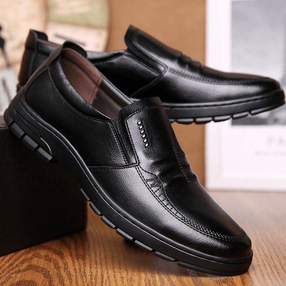 Männer Rindsleder Weicher Boden Slip-On Warmes Futter Bequemes Kleid Lässige Business-Schuhe