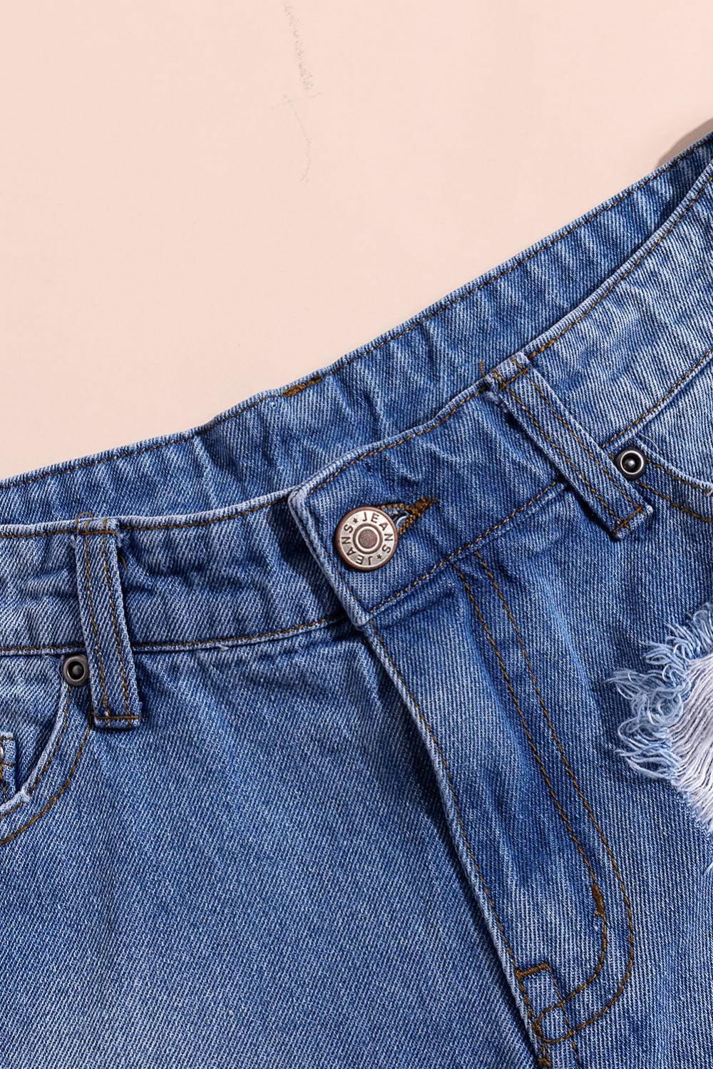 Denim-Shorts Mit Hohem Bund In Distressed-Optik