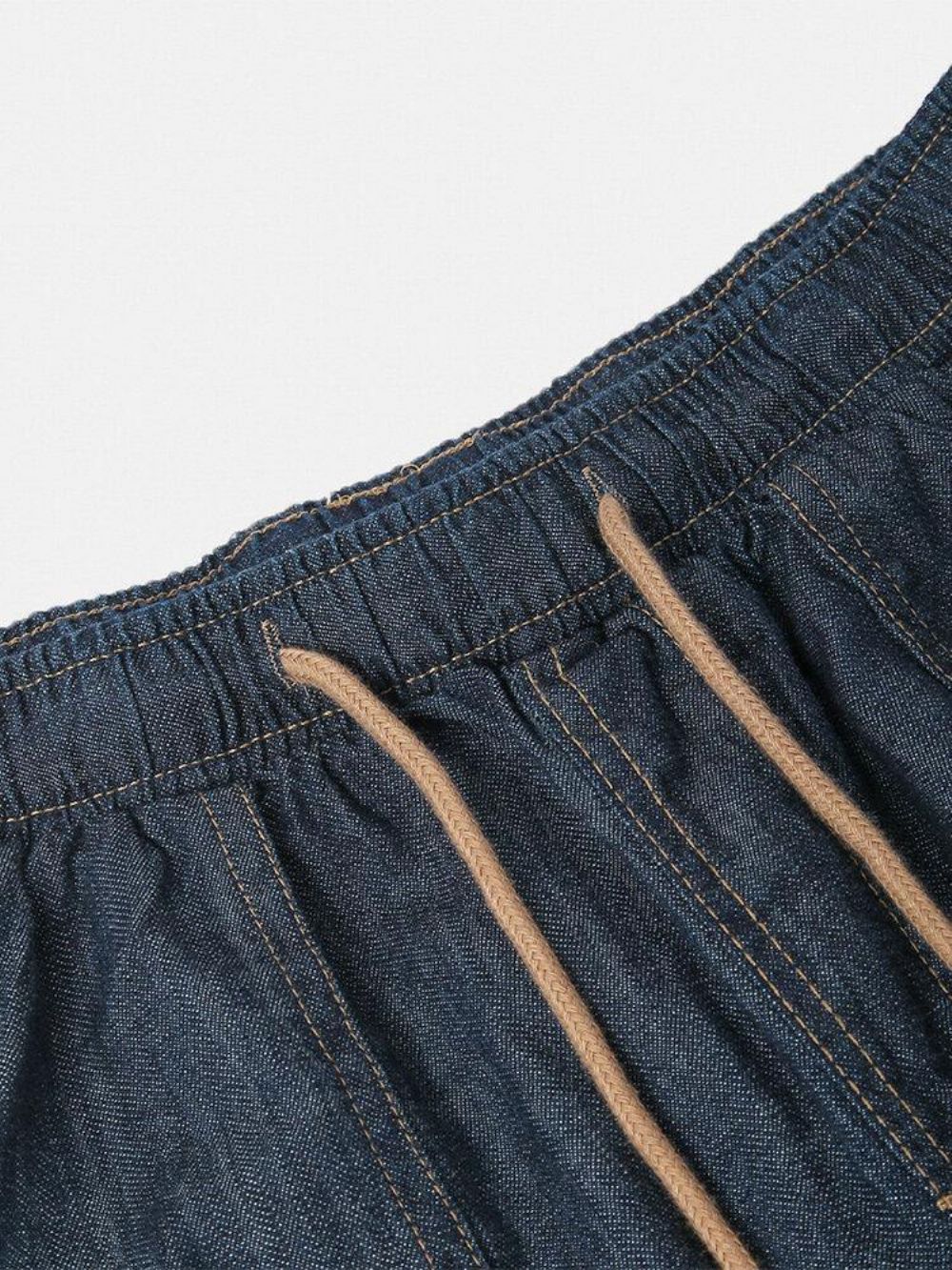 Einfache Freizeitjeans Mit Kordelzug Und Mehreren Taschen Für Herren