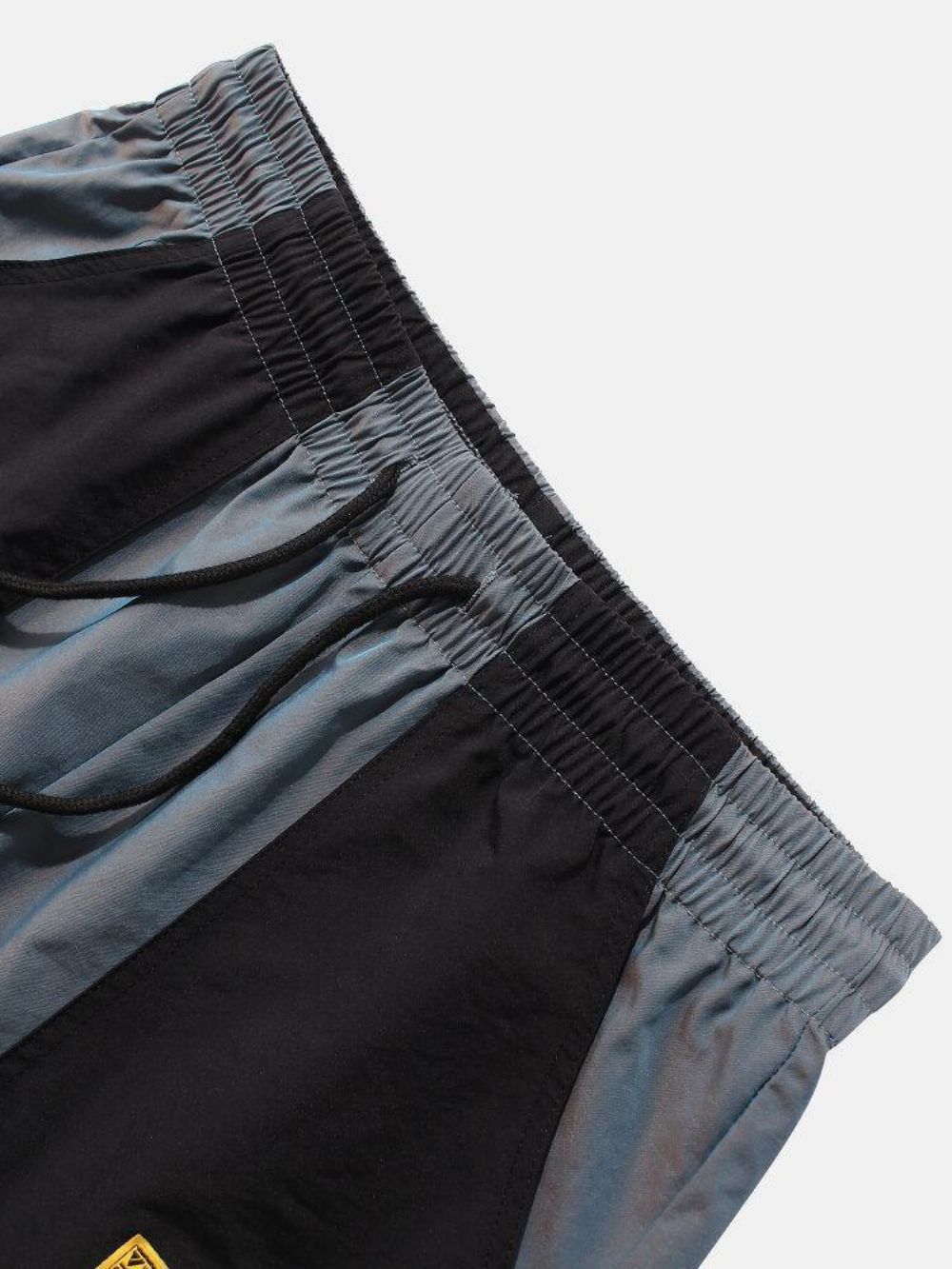 Lässige Cargo-Shorts Mit Elastischer Taille Und Farbblocktaschen Für Herren