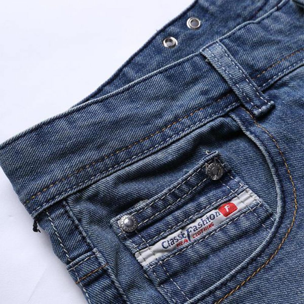 Herren Vintage Holes Hellblaue Gerade Schmale Jeans Mit Knöpfen