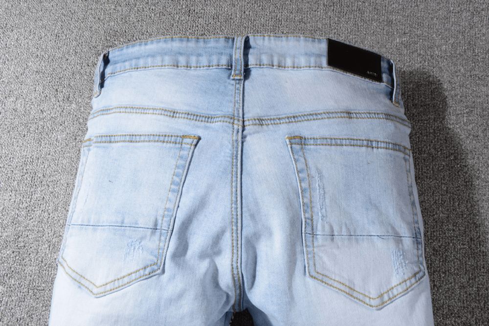 Zerrissene Jeans Mit Patch-Patch