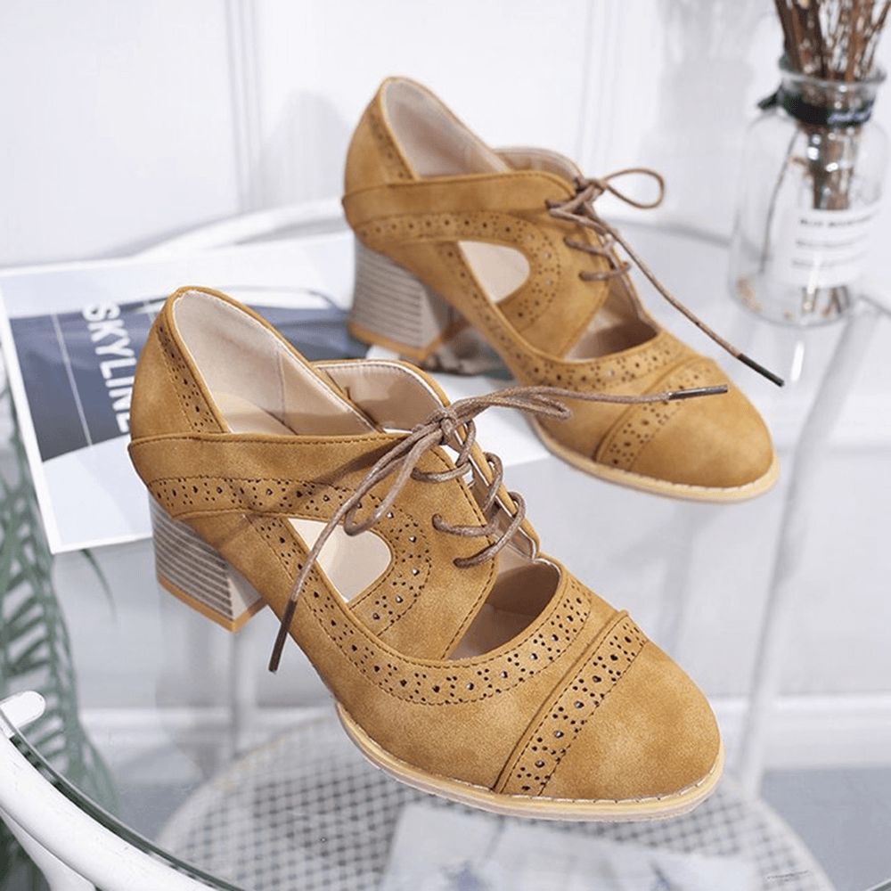 Brogue Geschnitzte Schuhe Mit Klobigem Absatz