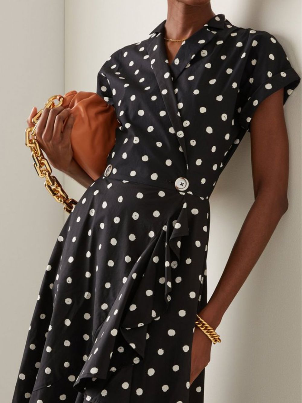 Elegantes Polka Dots Revers Date Kurzarmkleid