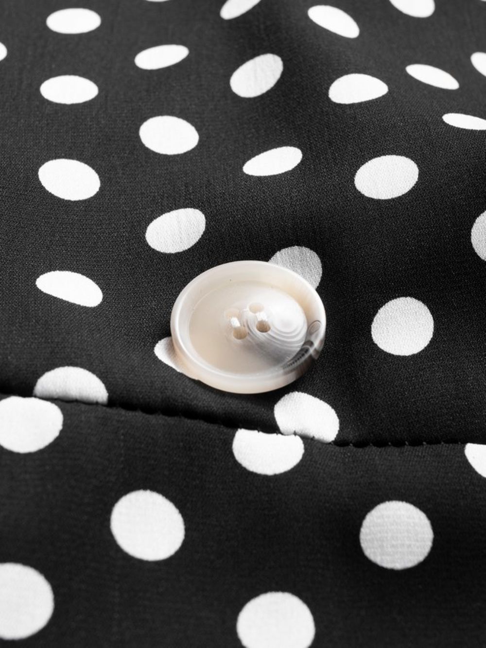 Elegantes Polka Dots Revers Date Kurzarmkleid