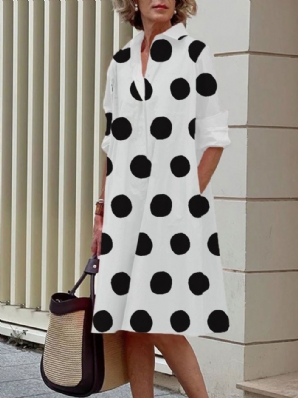 Langärmliges Kleid Mit Hemdkragen Und Polka Dots In Normaler Passform