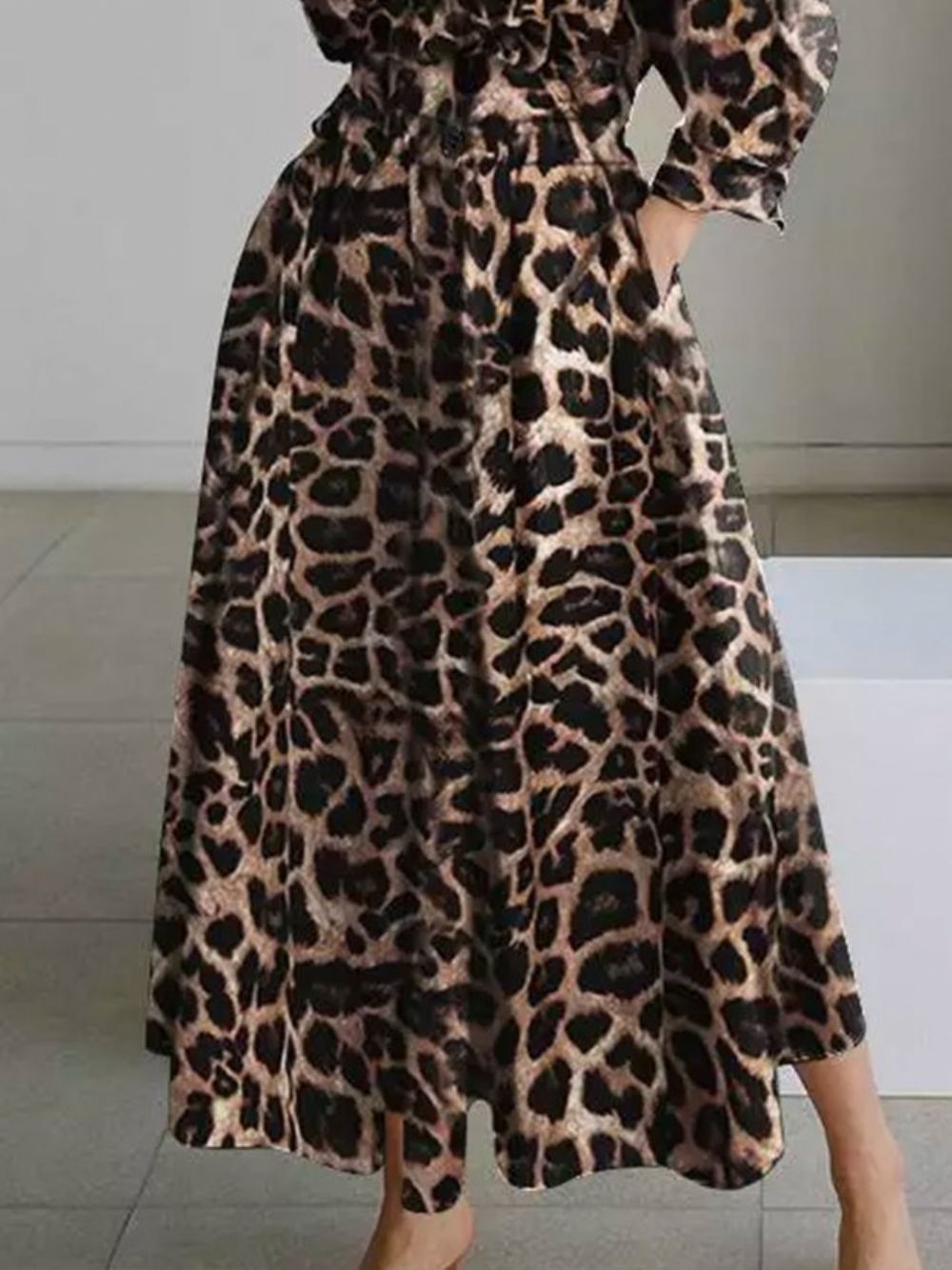 Tägliches Langärmliges Urban Leopard Dress Mit Hemdkragen