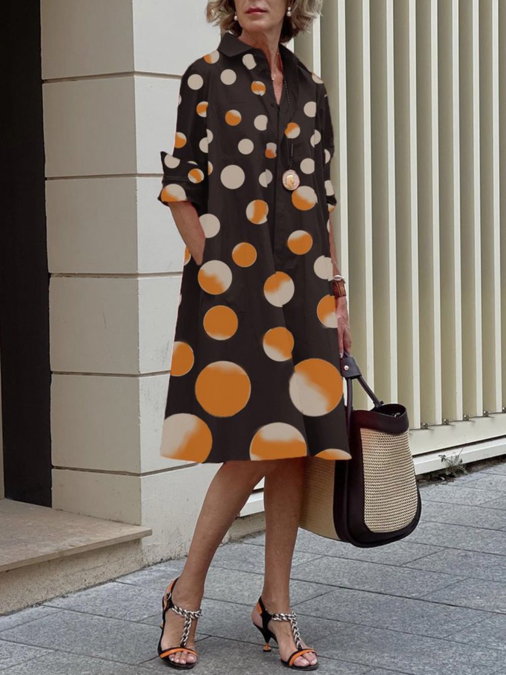 Urban Midikleid Mit Polka Dots Und Hemdkragen