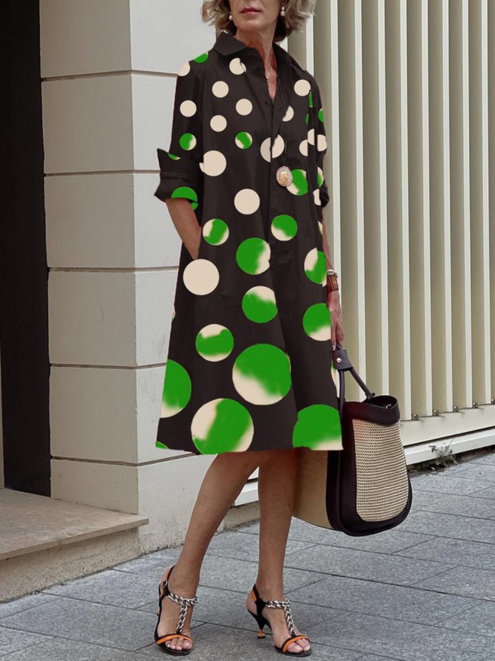 Urban Midikleid Mit Polka Dots Und Hemdkragen