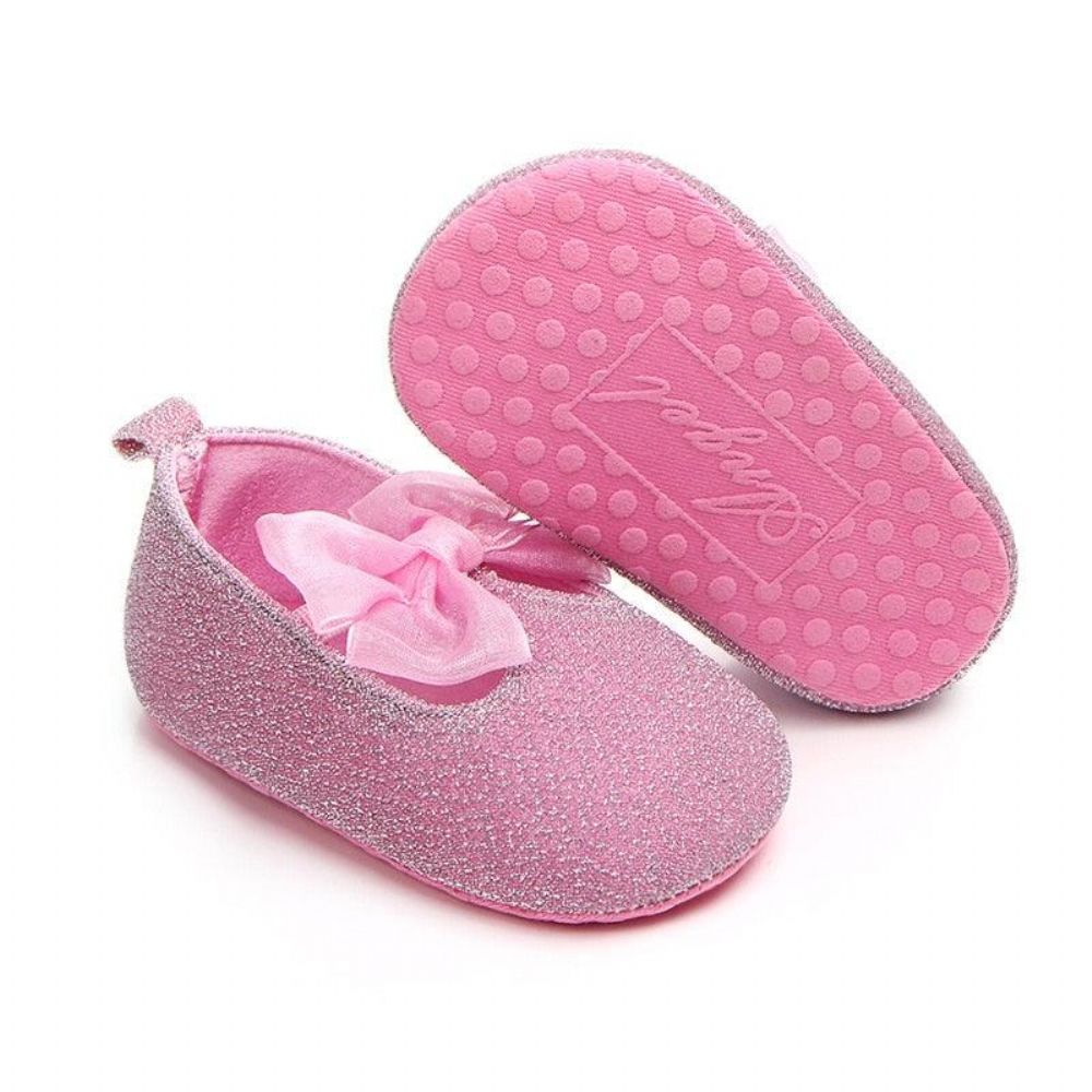 Schuhe Des Babymädchens Mit Spitzenknoten